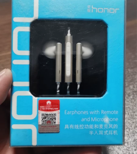 全新荣耀产品,半入耳耳机AM116,非常方...