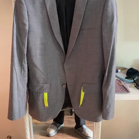 太平鸟男士灰色西服，休闲西服 尺码XL码，...