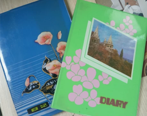 八十年的笔记本日记本，全新没用过，保存完好...