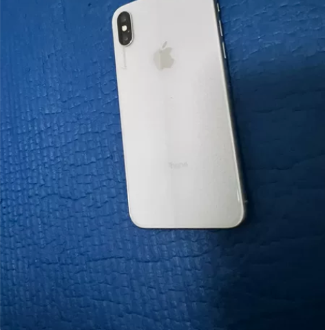 自用美版iphone X，64G，三网适用...