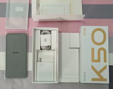 出售一个红米k50至尊版8256激活一个月...