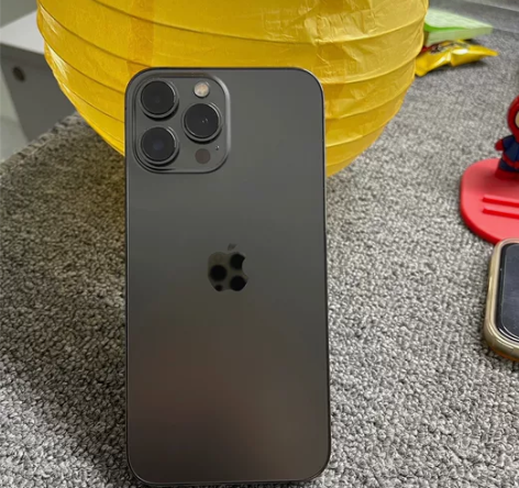 特惠急出 12Pro 128G 石墨色 官...