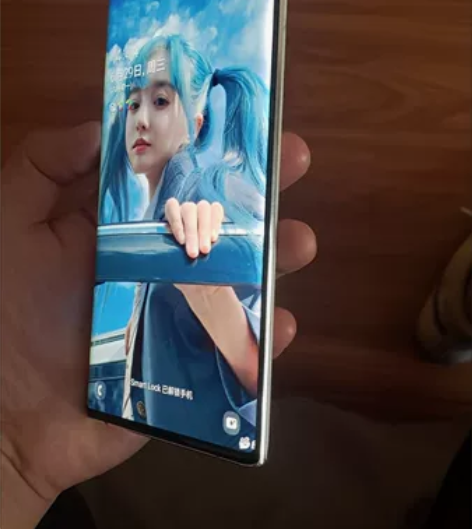 出一台三星note10双卡双待2599先到...