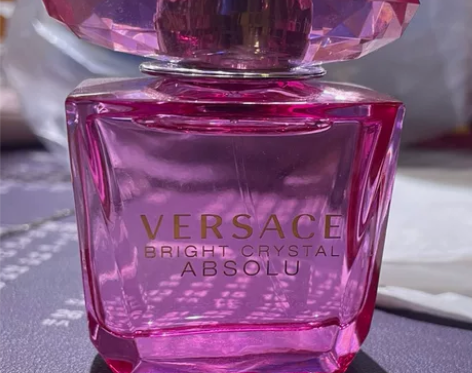 范思哲Versace晶钻女士香水没用过几次...