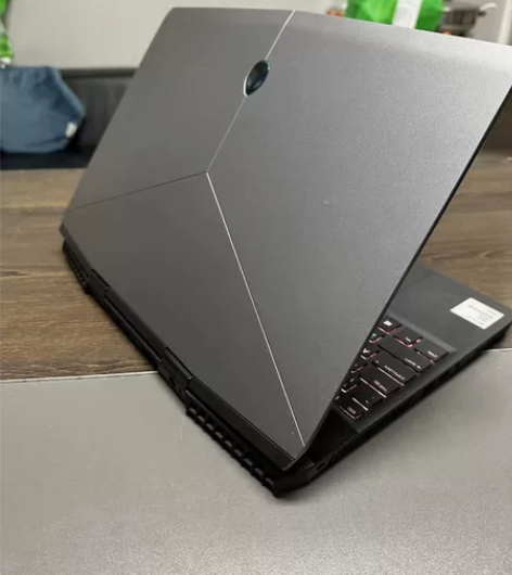 外星人M15R1 2018年轻薄款Alie...