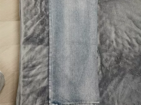 直筒牛仔长裤男宽松阔腿裤 全新未剪标牌L码...