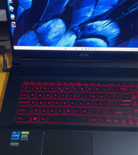 22新款17寸微星mis GF76  i7...
