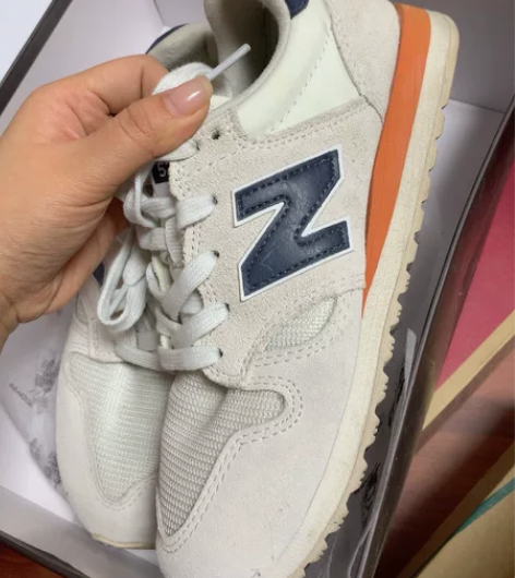 新百伦520  38码 包邮出 感兴趣的话...