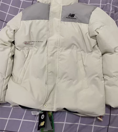 新百伦羽绒服 买来只试穿过 现在不太想要了...