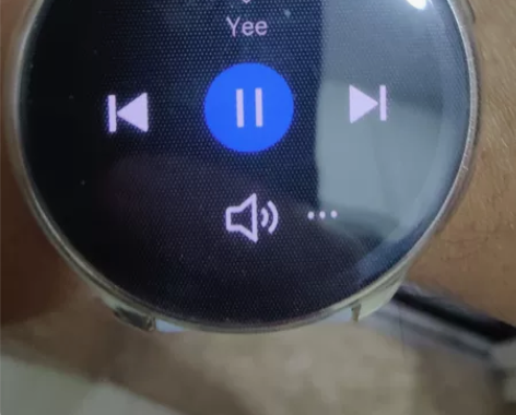 出一加手表,原厂充电器,包装盒都在,原装表...