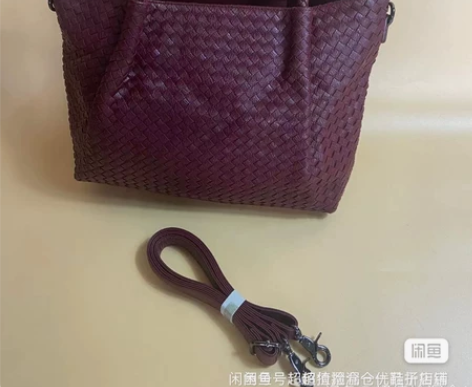 女士 粗绳编织真皮手提斜挎包大号 只有1个...