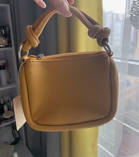 手提包斜挎包包小包包 全新带吊牌，实体店8...