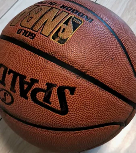 标准篮球 spalding 感兴趣的话点“...