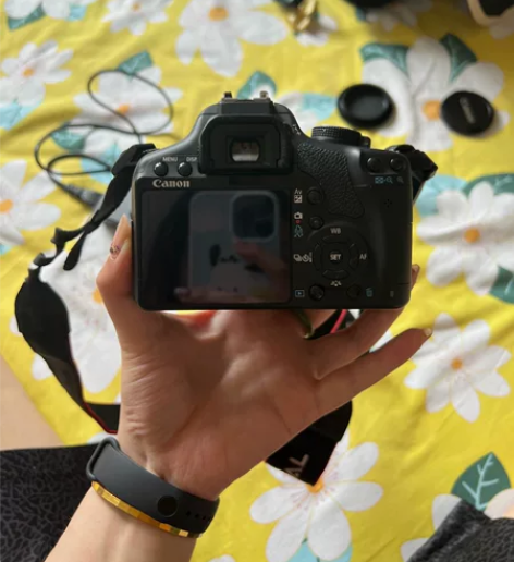佳能单反相机500D,带一个镜头 9成新,...