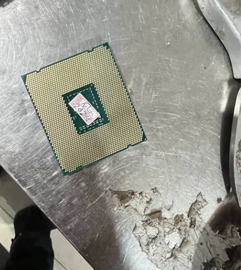 X99主板带Cpu志强e52678V3,三...