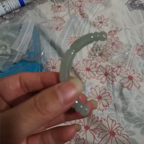断镯翡翠 做成了藕节 之前想做手链,懒得弄...