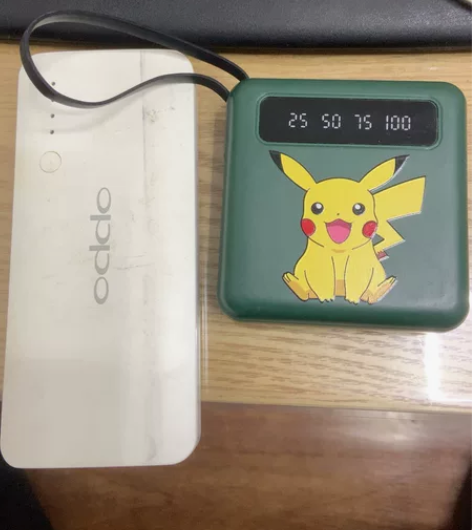 充电宝,两个低价出售,功能完好,正常使用,...