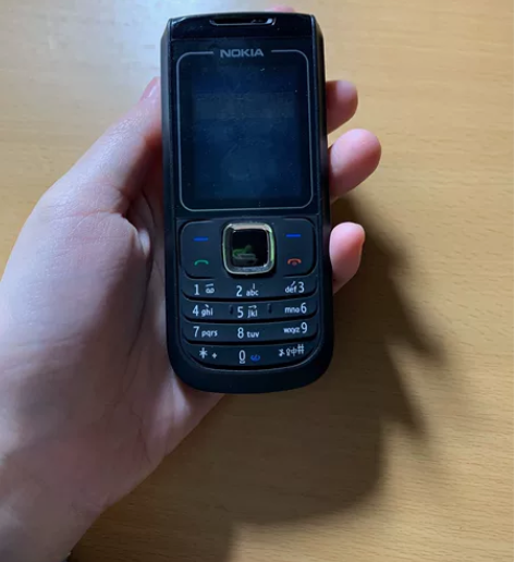 诺基亚 老人机不二之选 功能完好 通话声音...