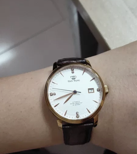 天王手表，手续齐全！ 老婆买了更好的给我，...