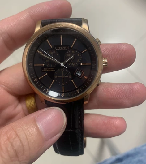 西铁城光动能手表 表盘直径40mm 是正品...