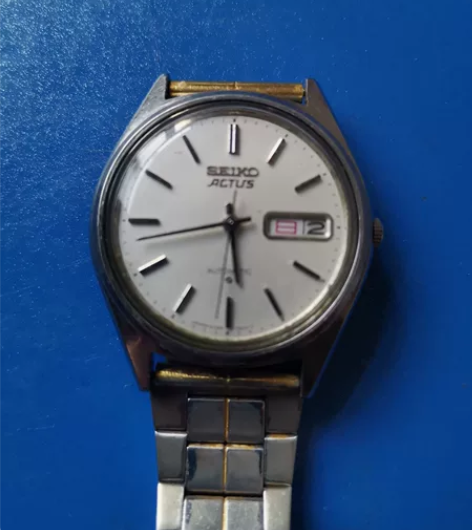 西铁城双日历全自动机械手表，品相新，走时准...