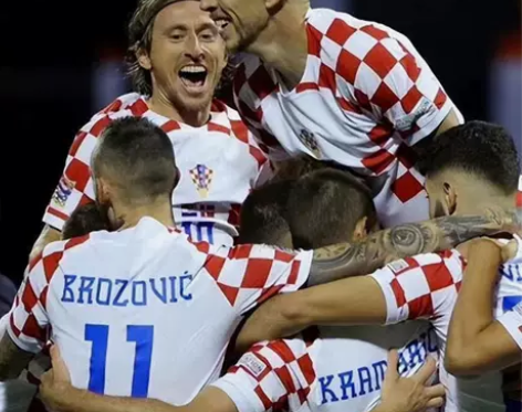 2022卡塔尔克罗地亚球衣球员版主场国家队...