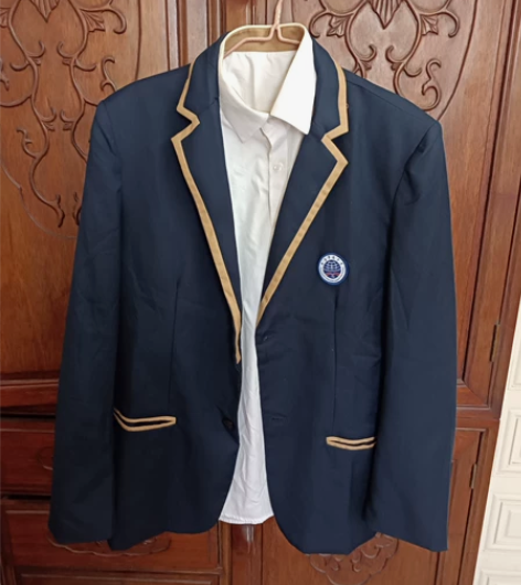 广东华侨中学校服，西服一套三件(西装+衬衣...