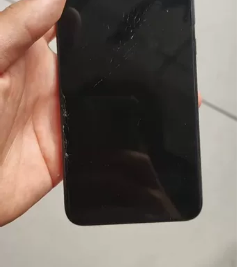 小米8,换过屏幕电池和后盖,其他地方都没问...