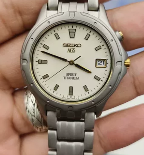 精工钛合金5m42人工动能盘夜光男表 该表...