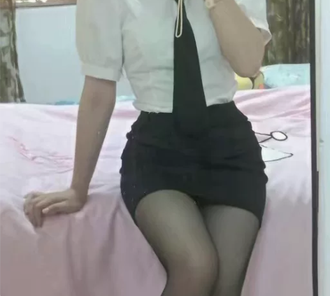 包臀裙黑色s码，单裙子30包邮，辣妹美女 ...