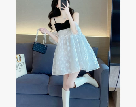 白色吊带裙高级感2022新款设计感小众甜美...