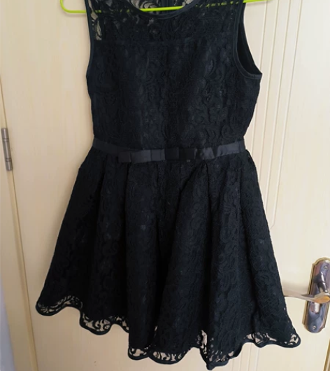 公主a字蓬蓬裙 适合晚会，自己看图吧 s码...