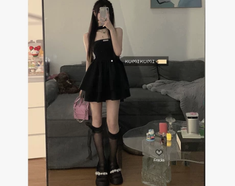 kumikumi辣妹风蝴蝶结蓬蓬裙挂脖抹胸...