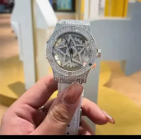 五芒星镂空镶钻手表 【圣诞礼物】DAVEN...