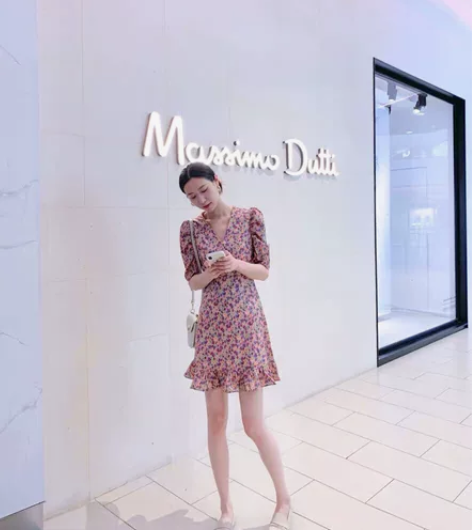 碎花连衣裙，S码，复古法式显瘦a字小个子春...