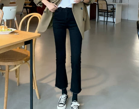 布琳家黑色微喇牛仔裤女2021年秋冬新款高...