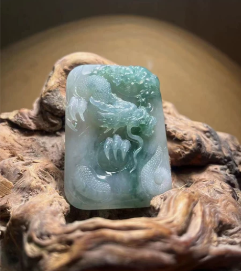 玉雕翡翠龙牌，大师工艺雕刻，师傅做的，完美...