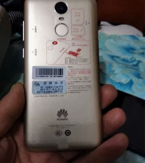 原装三星屏，几乎全新3+16刷视频一点不卡...