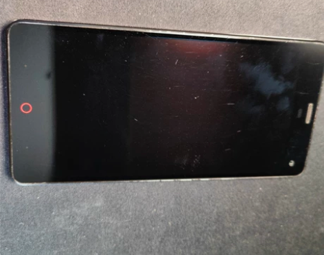 努比亚Nubia z7mini 无法开机裸机