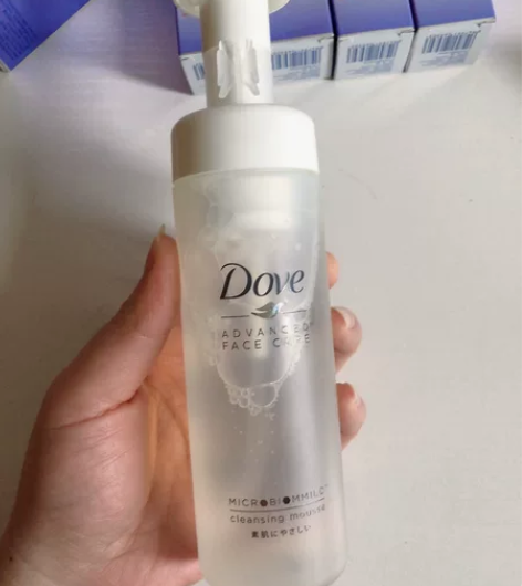 多芬温和洁面慕斯160ml，保质期到23年...
