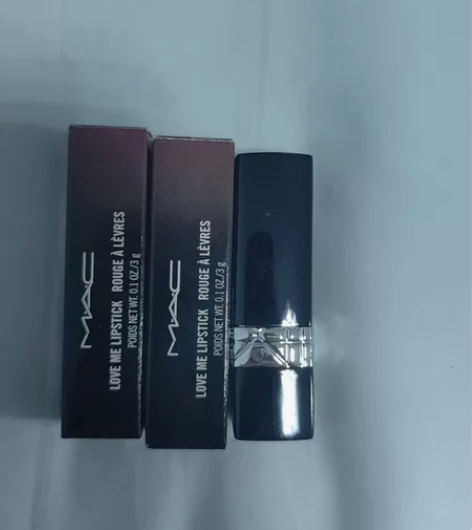 闲置口红 可以私聊看图 大牌口红仅手背试色...