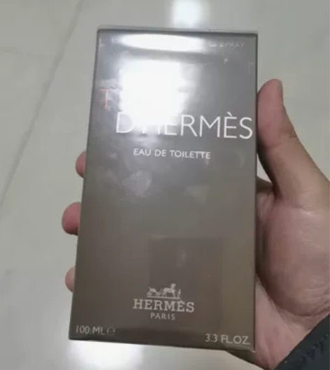 出爱马仕大地香水100ml装，未拆封，不退...