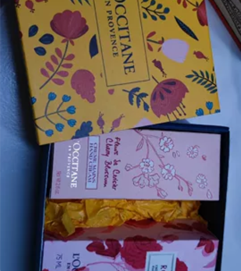 欧舒丹护手霜甜蜜樱花润手霜补水保湿滋润手部...