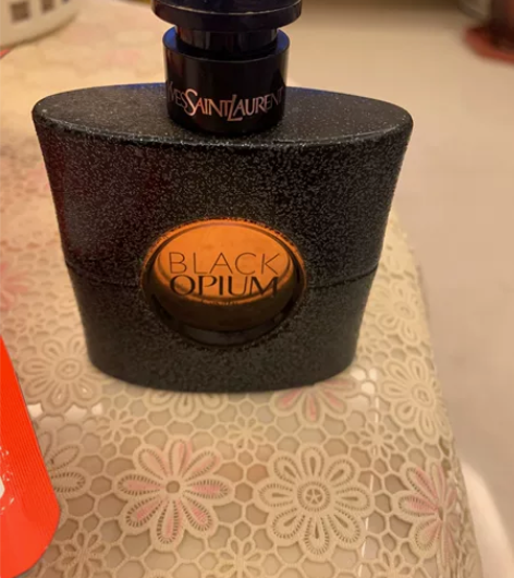 圣罗兰黑鸦片香水浓香型50m?l 就喷过几...