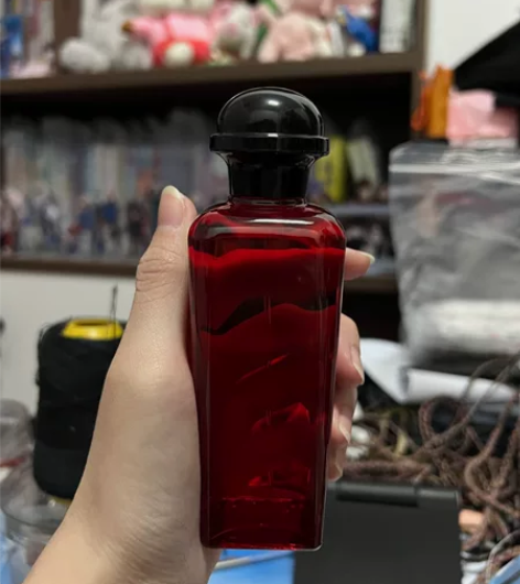 爱马仕血色大黄香水100ml 仅喷几次 之...