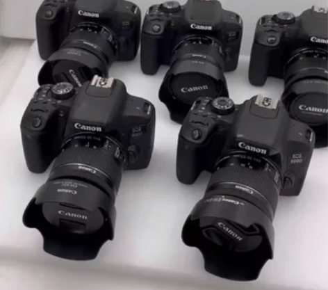 95新 佳能 800D套机18-55 入门...