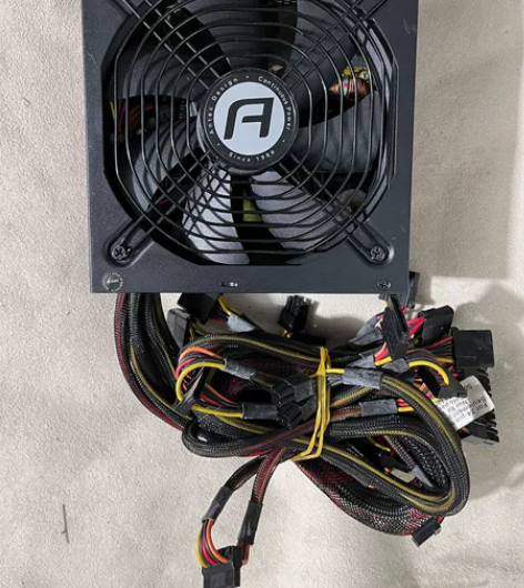 安钛克520w电源，额定功率520w，80...