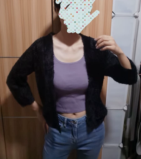 黑色针织开衫  感兴趣的话点“我想要”和我...