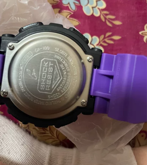 卡西欧手表朋友送新的没带过 真假自己辨别