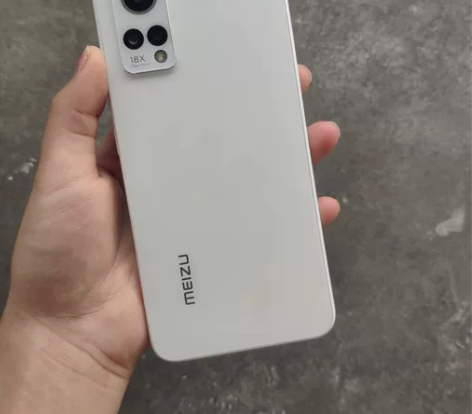 魅族手机   魅族18X  无拆修成色如图...